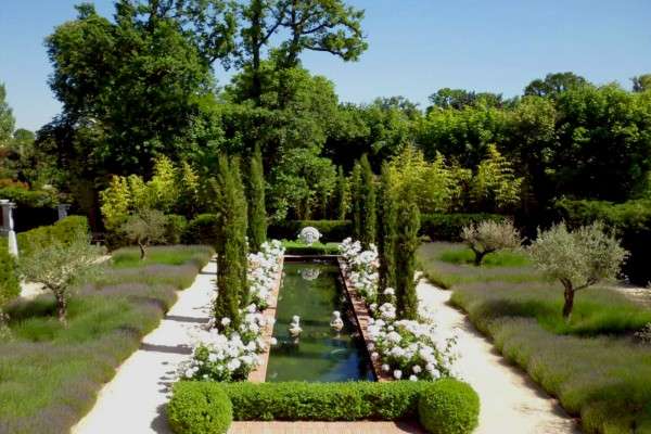 Paysagiste qui propose un devis gratuit à Maisons-Laffitte